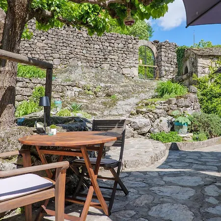 Les Terrasses De Montouret 3*